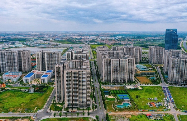 Công bố con số bất ngờ: Tín dụng kinh doanh BĐS tăng gấp đôi năm ngoái