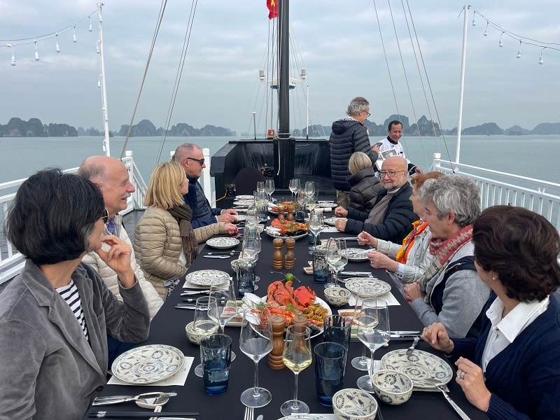 Quảng Ninh: Khởi động mùa du lịch tàu biển Quảng Ninh: Khởi động mùa du lịch tàu biển