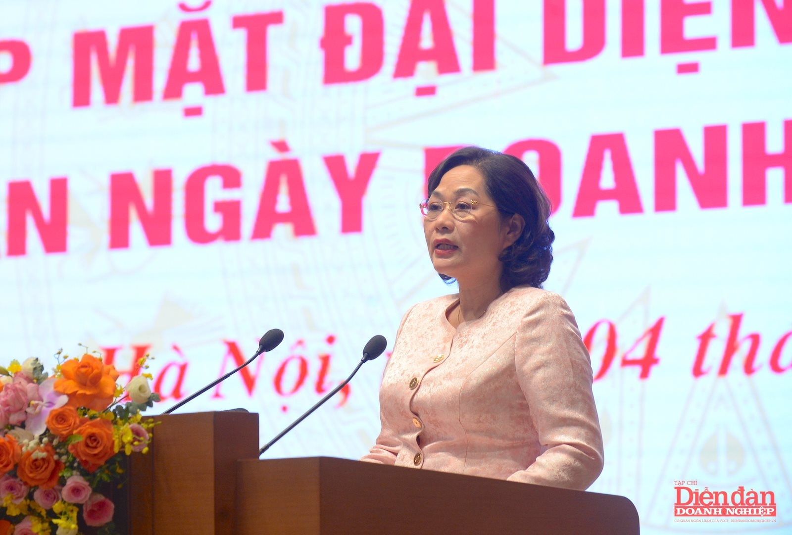 Thủ tướng gặp đại diện doanh nghiệp: Cần giải pháp tài chính đột phá