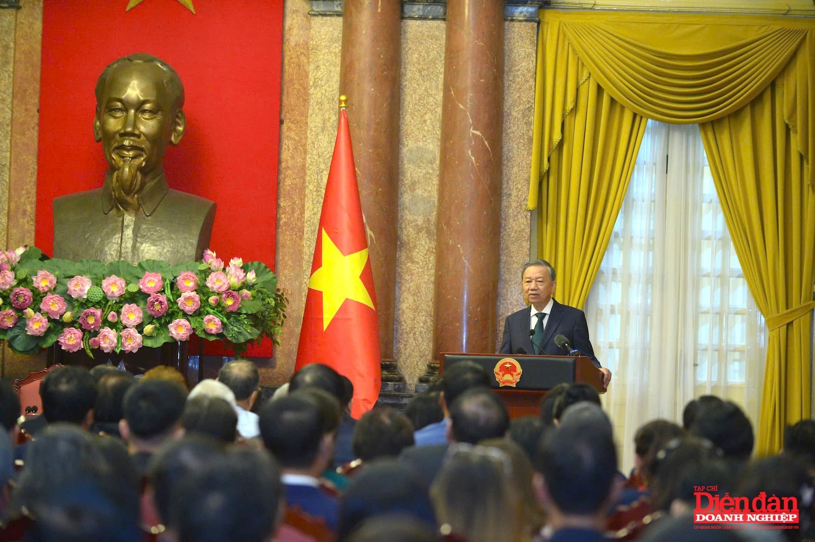 Đội ngũ doanh nhân và cộng đồng doanh nghiệp đóng vai trò "đặc biệt quan trọng" trong kỷ nguyên mới Đội ngũ doanh nhân và cộng đồng doanh nghiệp đóng vai trò "đặc biệt quan trọng" trong kỷ nguyên mới