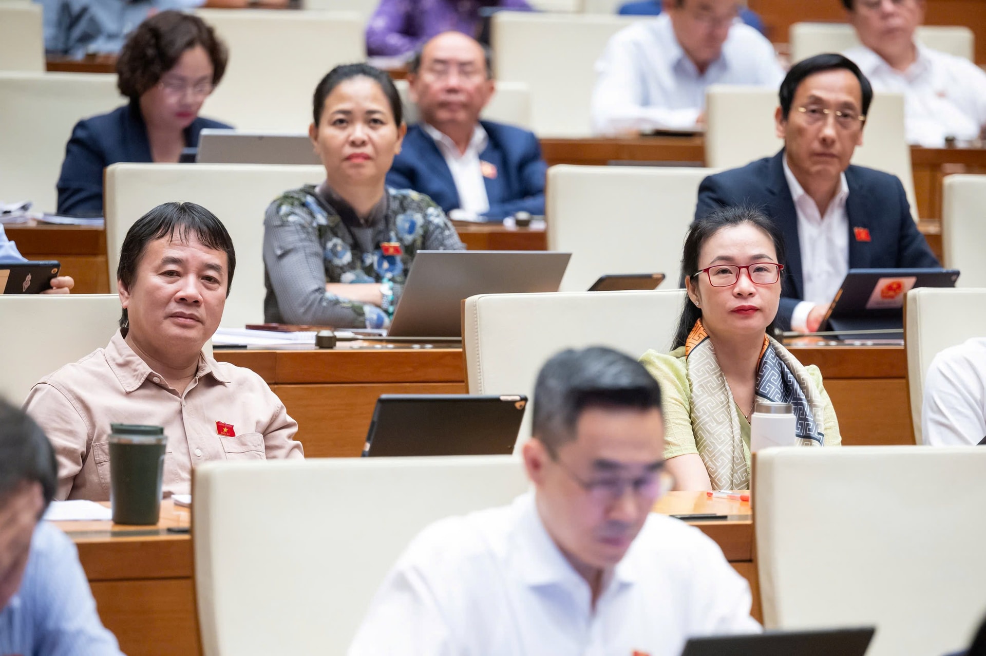 Giá BĐS "hư hư thực thực", ĐBQH đề xuất tăng điều kiện tham gia đấu giá đất Giá BĐS "hư hư thực thực", ĐBQH đề xuất tăng điều kiện tham gia đấu giá đất