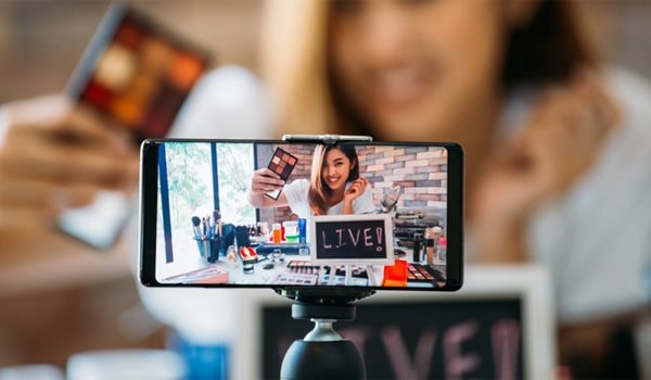 Dùng AI để xử lý trốn thuế trên sàn thương mại điện tử Dùng AI để xử lý trốn thuế trên sàn thương mại điện tử