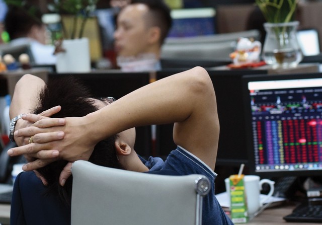 ảnh 1 Nỗi sợ hữu hình trên thị trường chứng khoán