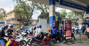 Giá xăng dầu đồng loạt giảm