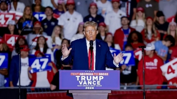 Chiến thắng của ông Trump sẽ làm "rung chuyển" ngành công nghệ?