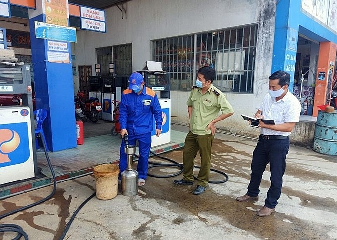 Thủ tướng chỉ đạo tăng cường thanh tra, kiểm tra việc lập hóa đơn điện tử bán xăng dầu Thủ tướng chỉ đạo tăng cường thanh tra, kiểm tra việc lập hóa đơn điện tử bán xăng dầu