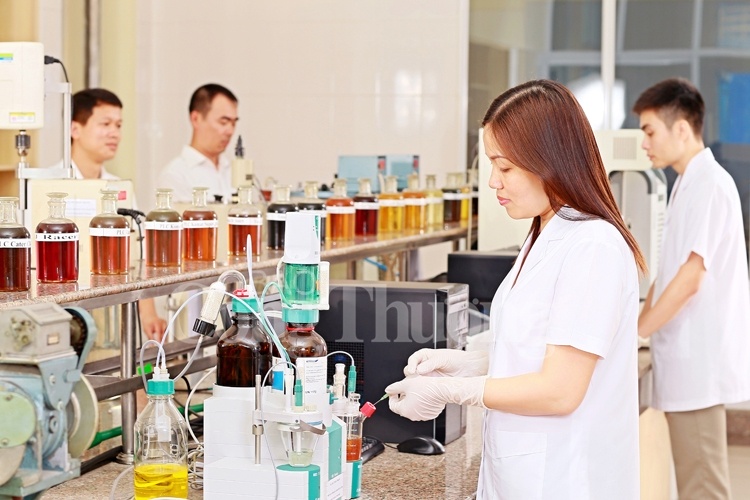 Công tác nghiên cứu, ứng dụng khoa học công nghệ, đào tạo phát triển nguồn nhân lực được đẩy mạnh 5732-5-copy