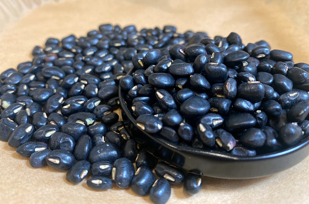 Cần lưu ý gì khi ăn đậu đen để tốt nhất cho sức khỏe? - 1 Cần lưu ý gì khi ăn đậu đen để tốt nhất cho sức khỏe? - 1