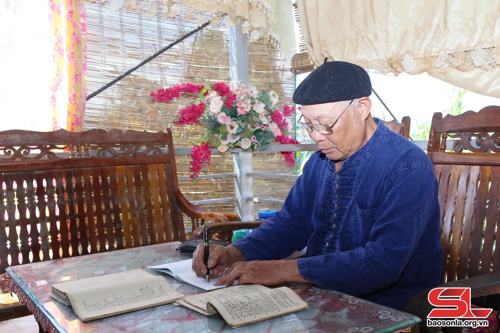 Sơn La: “Ông Hoạt chữ Thái” Sơn La: “Ông Hoạt chữ Thái”