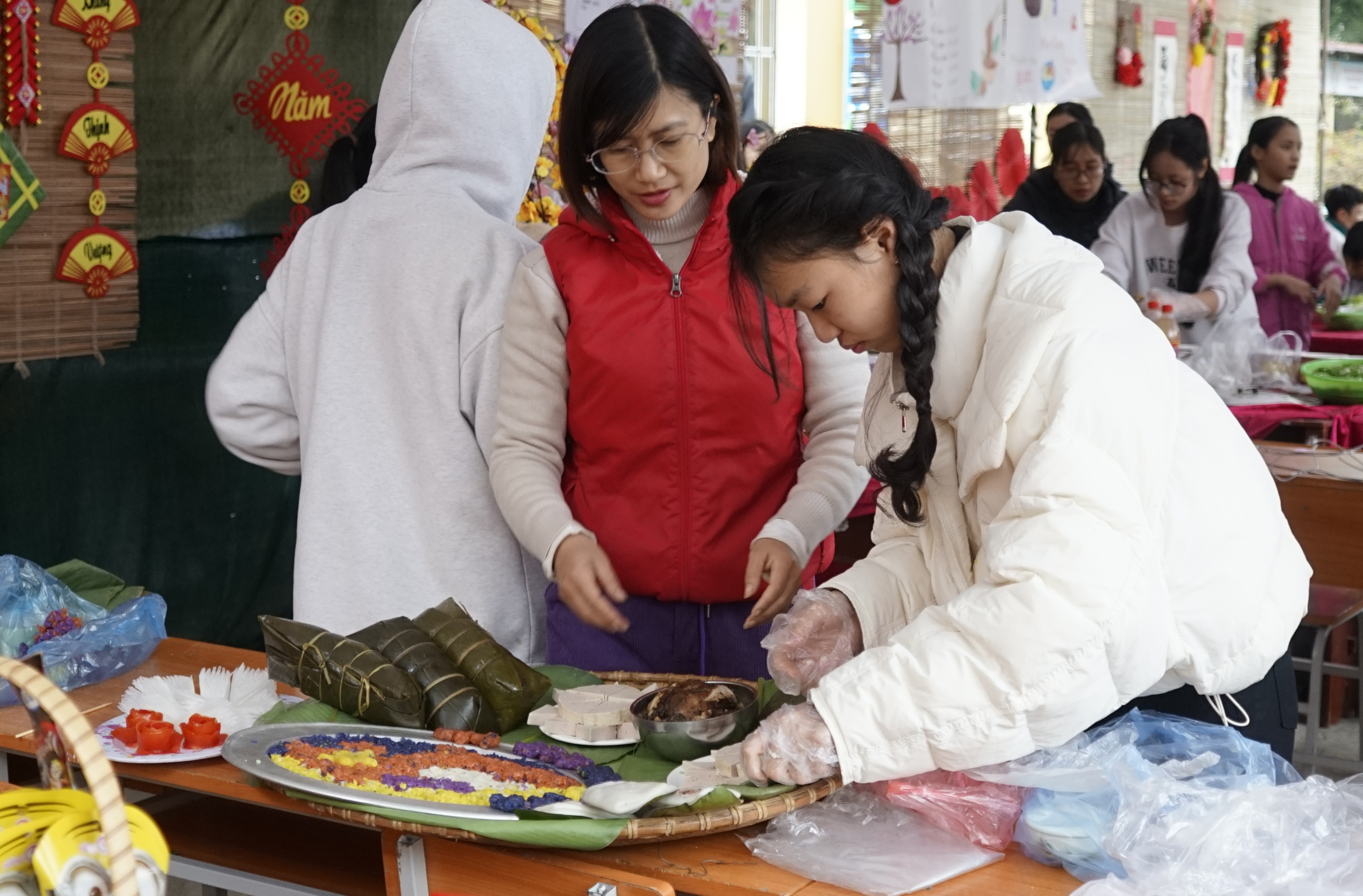 Lào Cai: Học sinh vùng cao Bắc Hà trải nghiệm nghề truyền thống Lào Cai: Học sinh vùng cao Bắc Hà trải nghiệm nghề truyền thống
