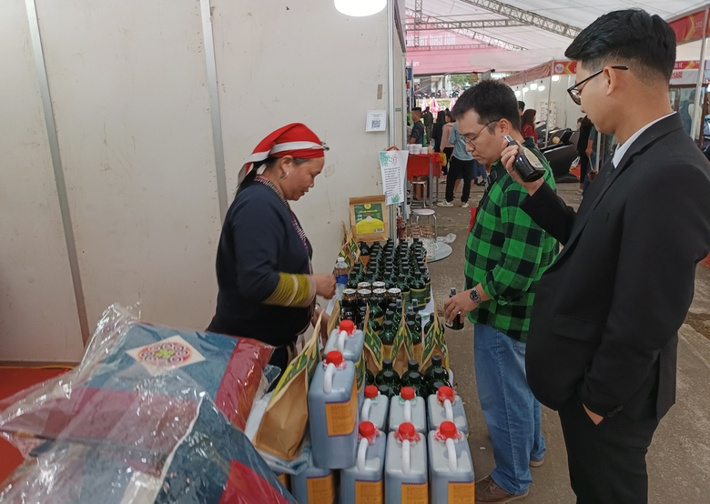 Lào Cai: 98% sản phẩm OCOP được đưa lên sàn thương mại điện tử