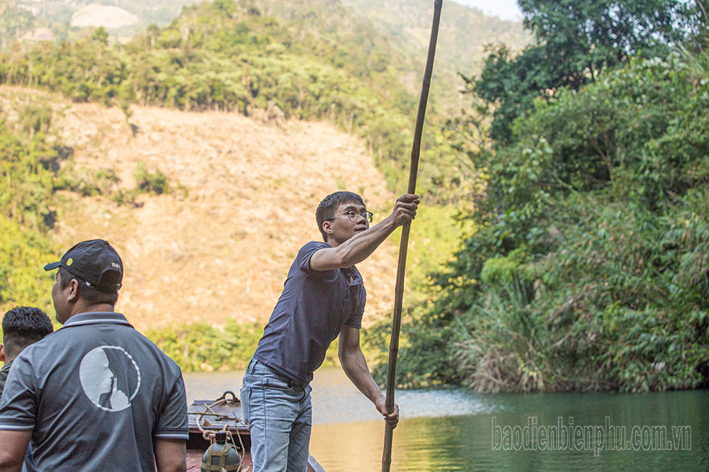 Điện Biên: Trên dòng Đà giang Điện Biên: Trên dòng Đà giang