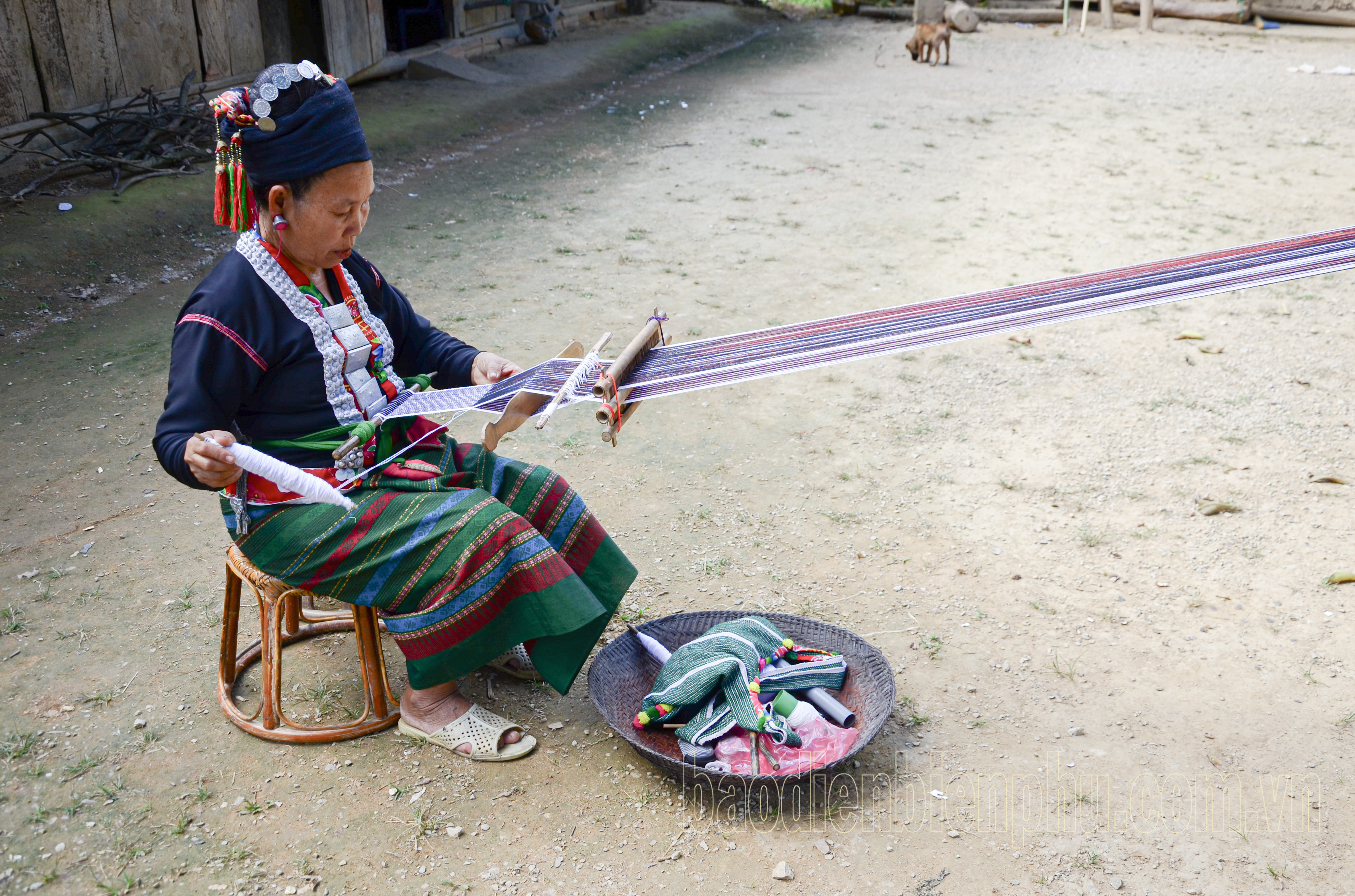 Giữ tiếng thoi đưa