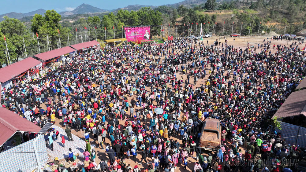 Điện Biên: Ấm áp chợ xuân Hạnh Thương 0 đồng Điện Biên: Ấm áp chợ xuân Hạnh Thương 0 đồng