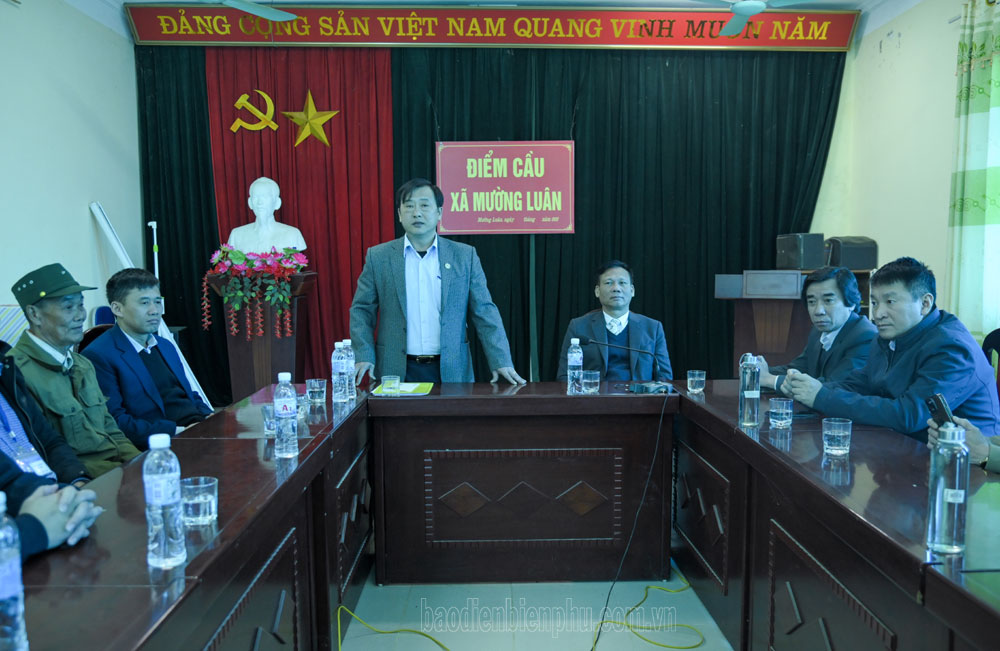 Điện Biên: Phó Chủ tịch UBND tỉnh Vừ A Bằng thăm, chúc tết tại huyện Điện Biên Đông