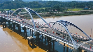 Yên Bái: Cầu nối & gạch nối