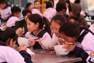 Điện Biên: Hãy làm ơn những bát phở yêu thương