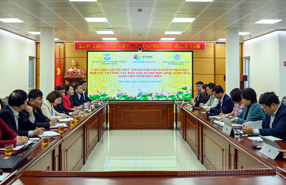 Điện Biên: Hướng tới phổ cập đào tạo AI cho giáo viên toàn tỉnh