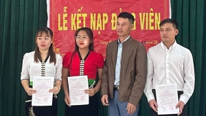 Điện Biên: Tủa Chùa quan tâm phát triển đảng viên