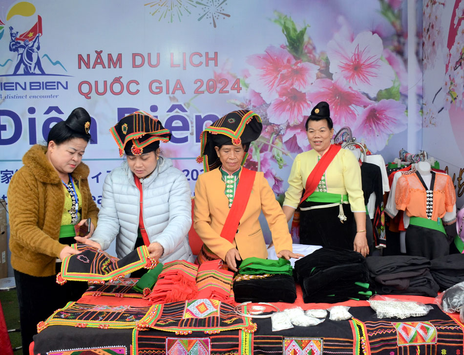 Điện Biên: Gìn giữ văn hóa gắn với khai thác, phát triển du lịch