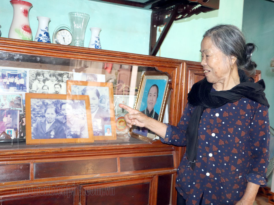 Điện Biên: Hùng tráng một thời “chị gánh, anh thồ” Điện Biên: Hùng tráng một thời “chị gánh, anh thồ”