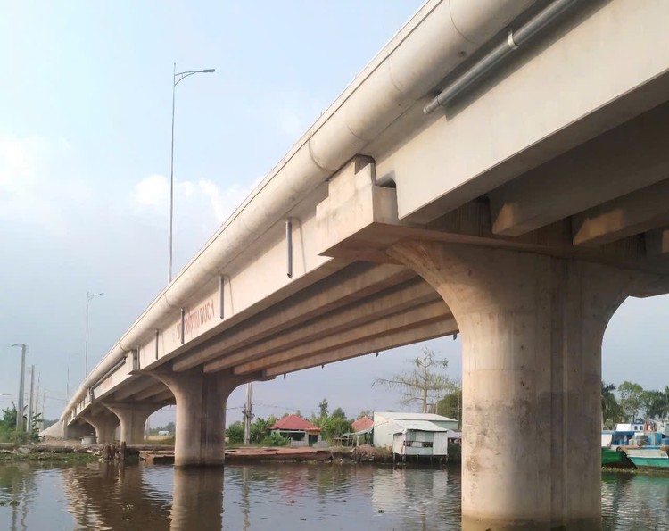 Gói thầu cầu Giải phóng 9 (Kiên Giang): Nhà thầu kiến nghị đúng, có cơ sở Gói thầu cầu Giải phóng 9 (Kiên Giang): Nhà thầu kiến nghị đúng, có cơ sở