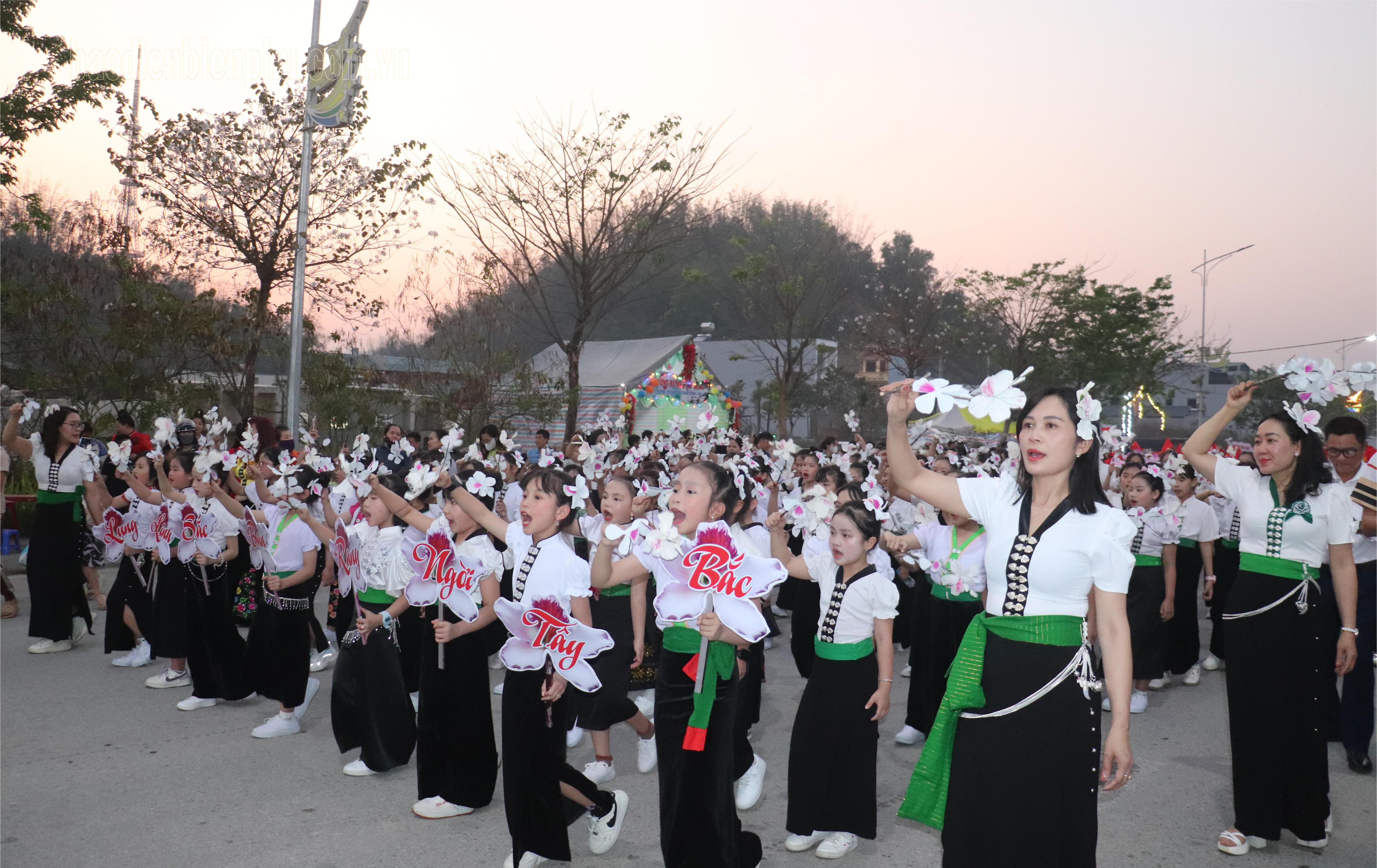 Điện Biên: Ấn tượng các hoạt động hưởng ứng Lễ hội Hoa Ban