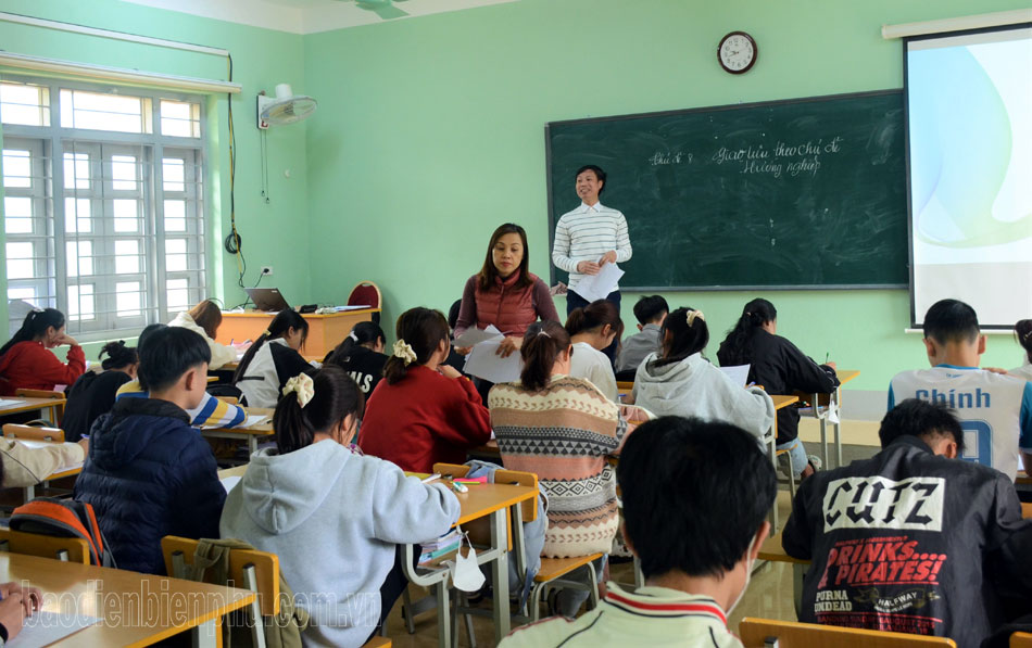 Điện Biên: Tư vấn, hướng nghiệp giúp học sinh cuối cấp định hướng tương lai Điện Biên: Tư vấn, hướng nghiệp giúp học sinh cuối cấp định hướng tương lai