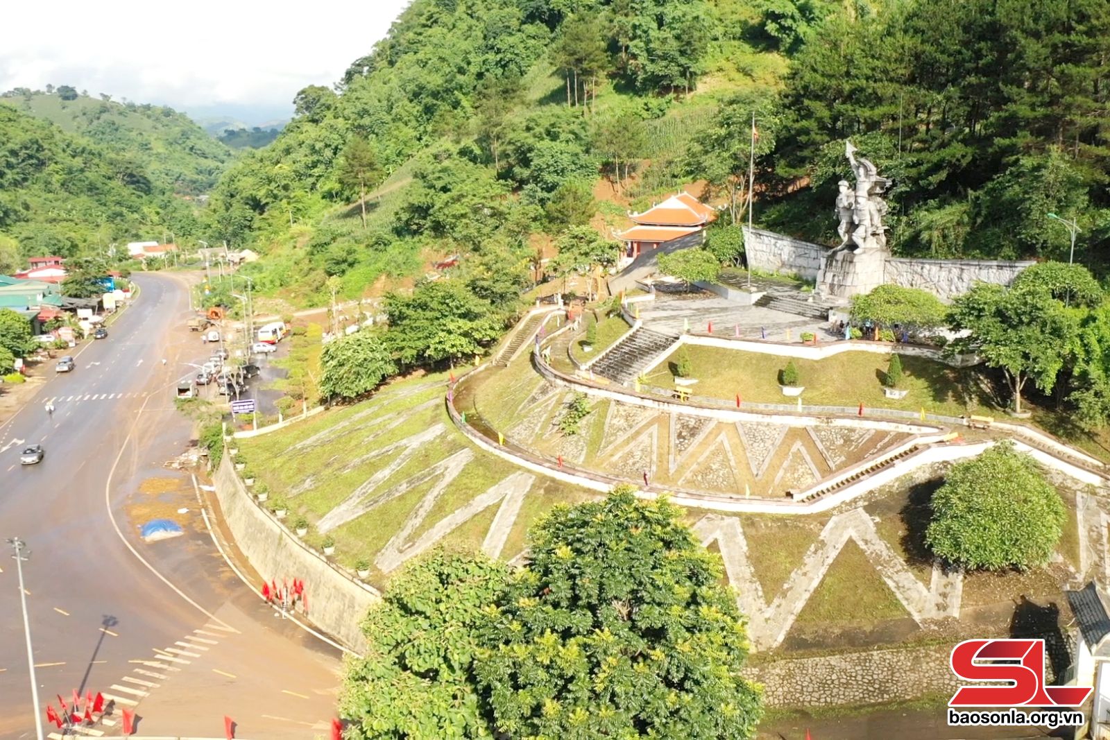 Sơn La: Miền đất Sơn La trên hành trình du lịch “về nguồn” Sơn La: Miền đất Sơn La trên hành trình du lịch “về nguồn”