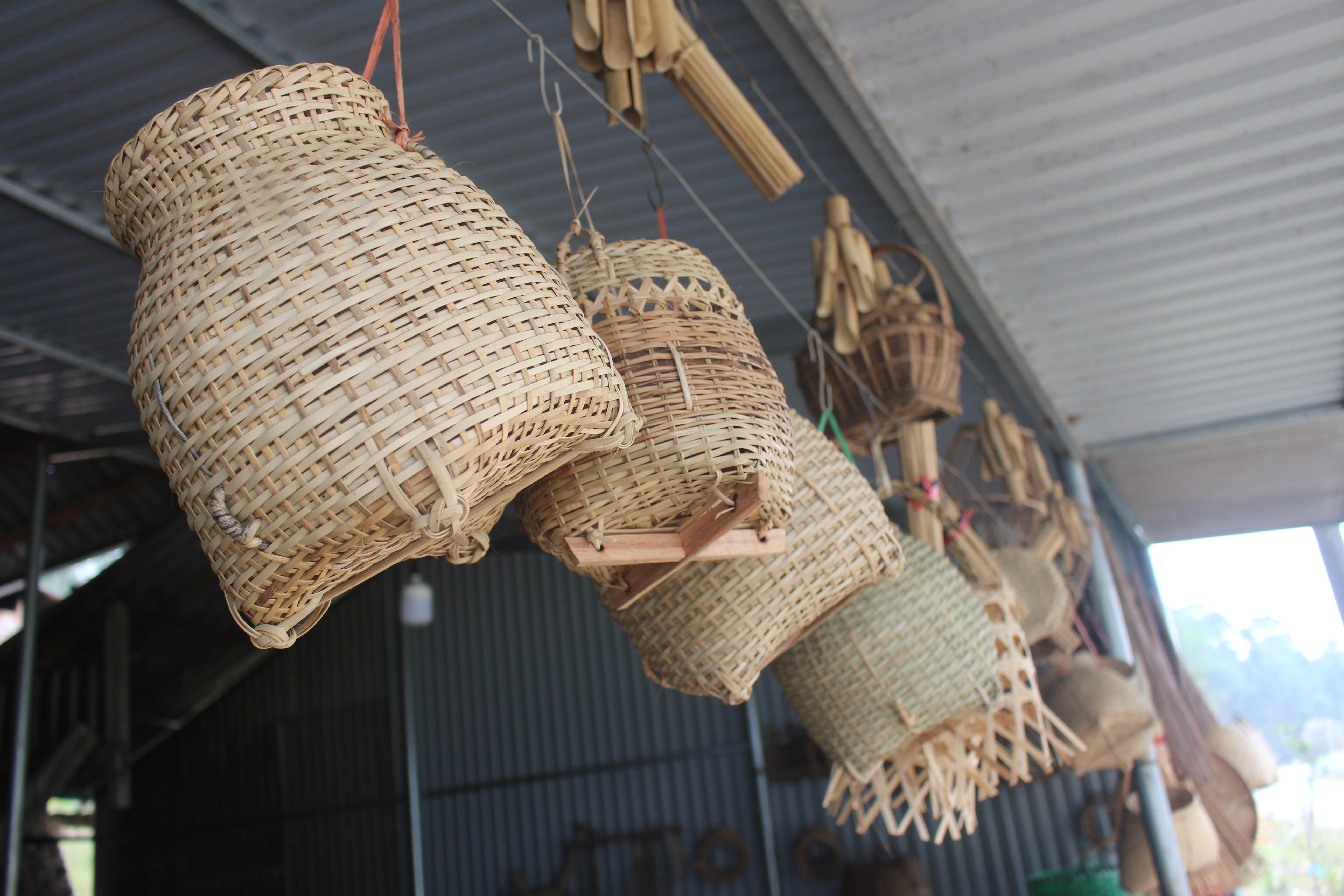 Điện Biên: Trăn trở nghề mây tre đan