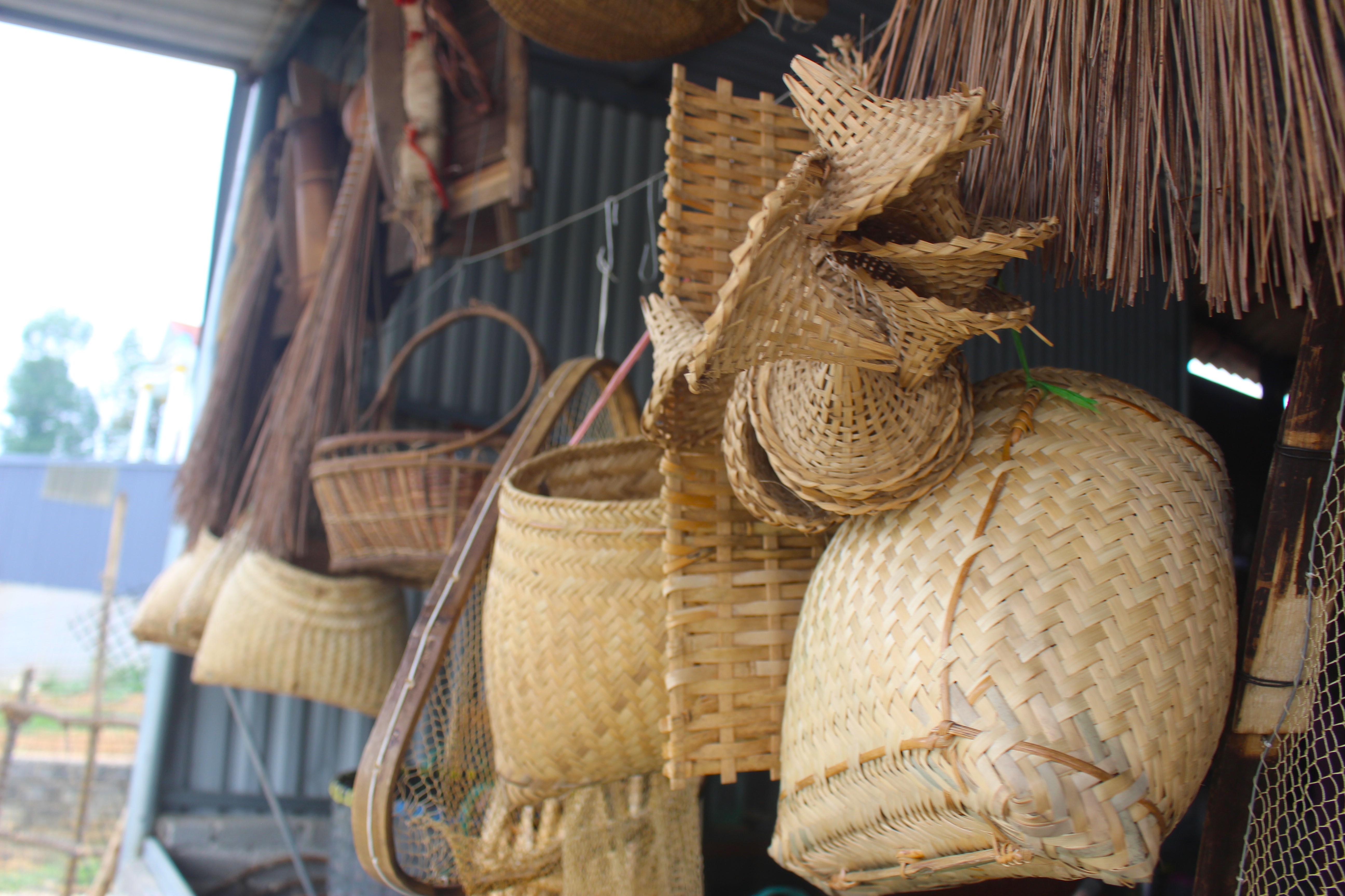 Điện Biên: Trăn trở nghề mây tre đan