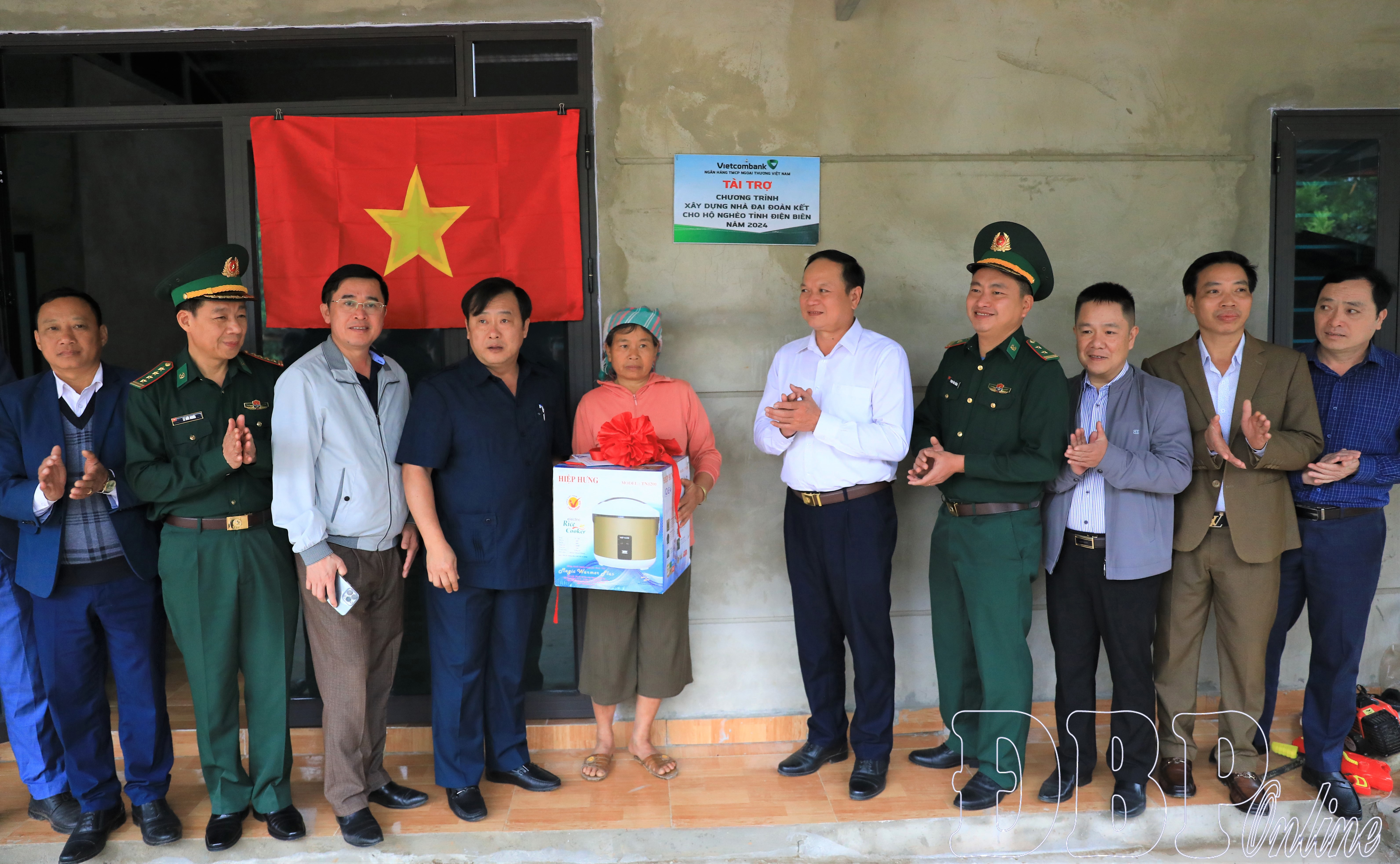 Điện Biên: Hoàn thành 300 ngôi nhà đại đoàn kết cho hộ nghèo các bản giáp biên giới