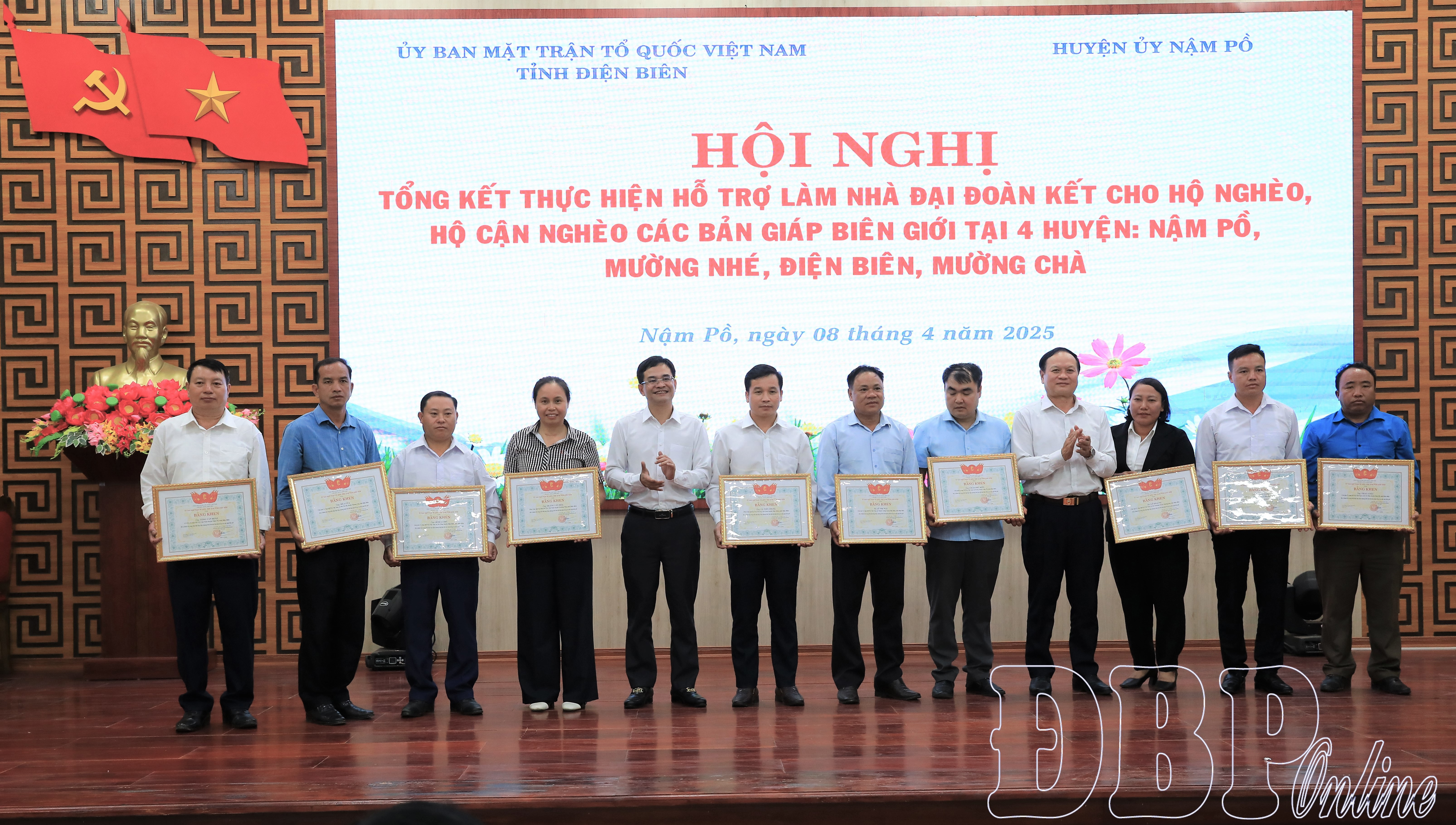 Điện Biên: Hoàn thành 300 ngôi nhà đại đoàn kết cho hộ nghèo các bản giáp biên giới