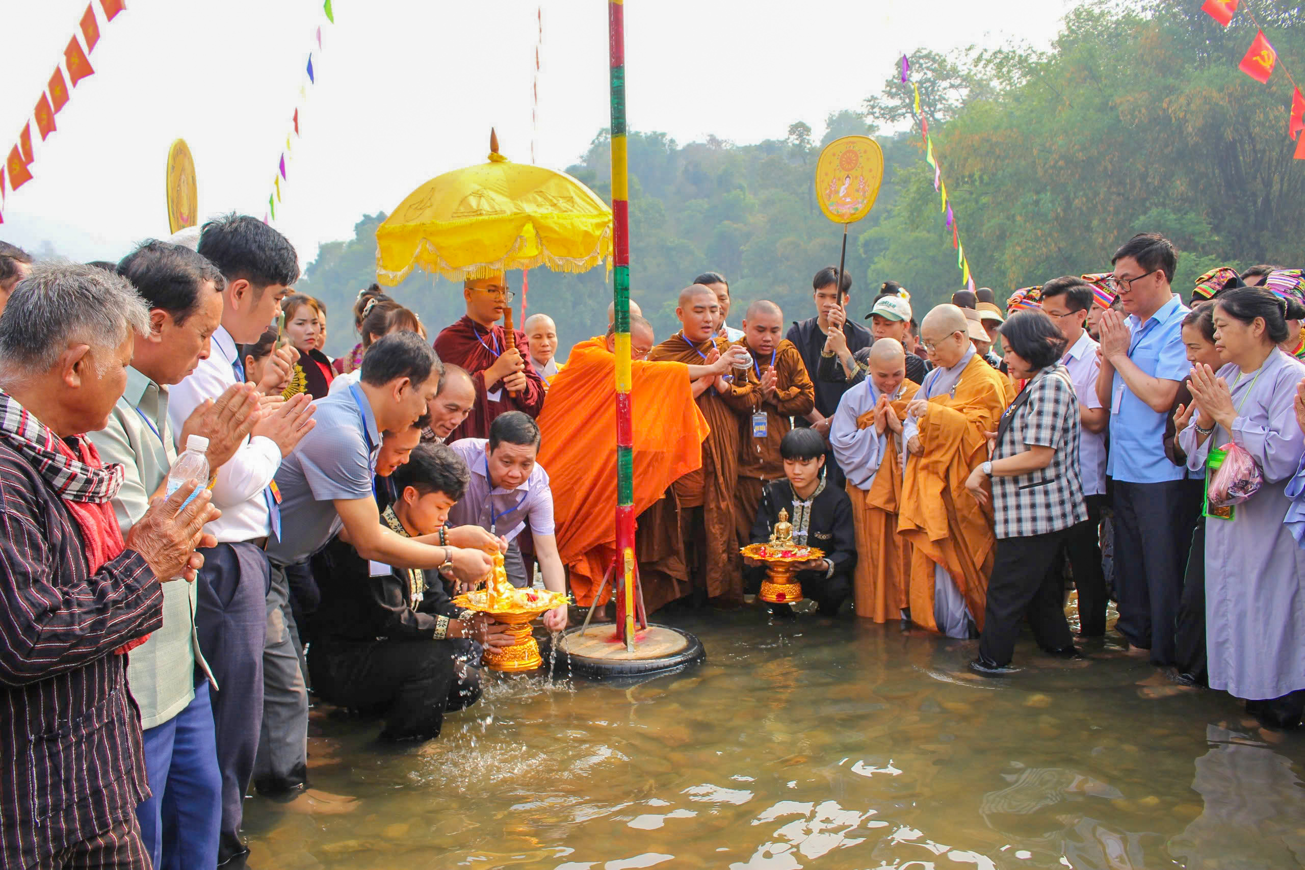 Điện Biên: Phục dựng Tết té nước của người Lào Mường Luân sau gần 50 năm mai một