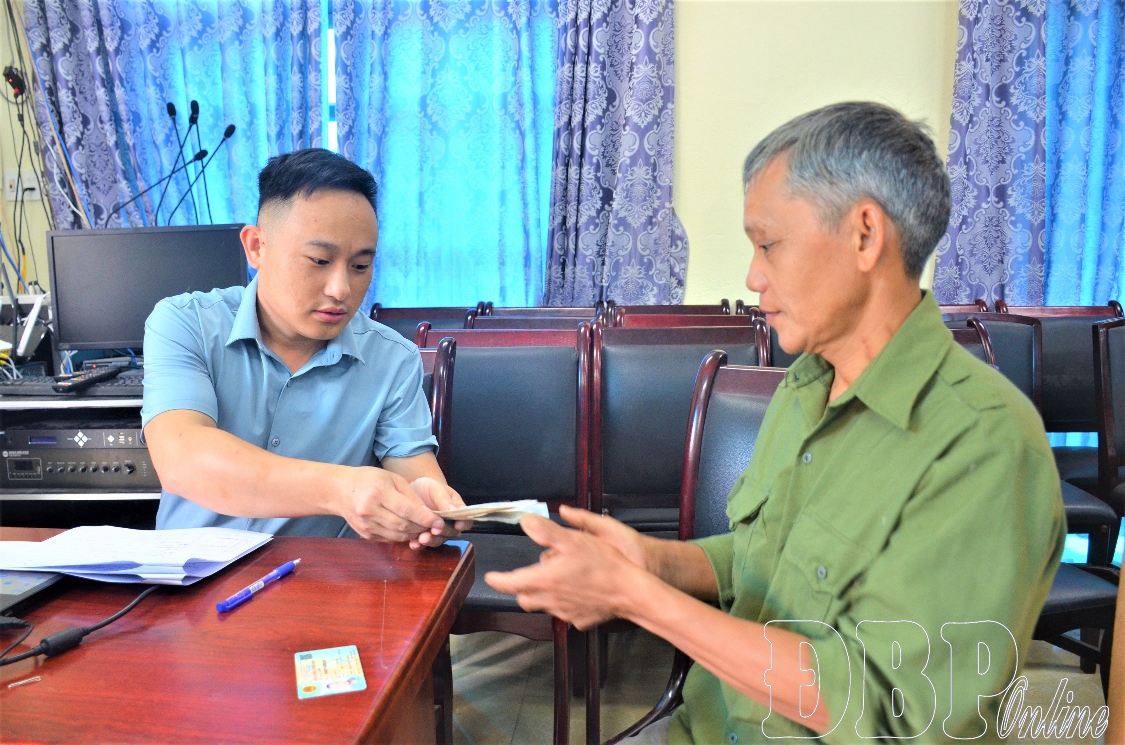 Điện Biên: Động lực để người dân nuôi rừng