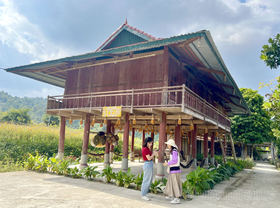 Điện Biên: Cầm Trường Homestay: Can đảm vượt ra “vùng an toàn”