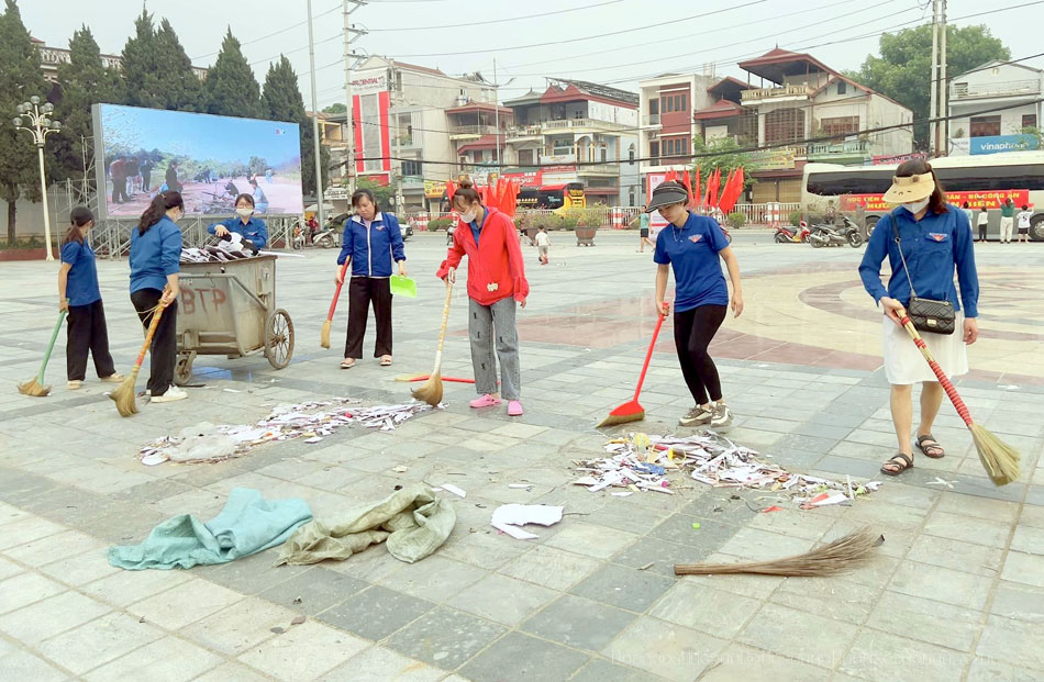 Điện Biên: Tình nguyện vì môi trường sạch đẹp Điện Biên: Tình nguyện vì môi trường sạch đẹp