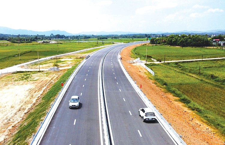 Gói thầu lắp đặt thiết bị trên Quốc lộ 45 - Nghi Sơn: Dai dẳng kiến nghị kết quả lựa chọn nhà thầu