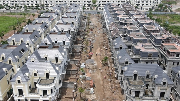 Đấu giá quyền sử dụng đất và biệt thự du lịch tại Quảng Nam