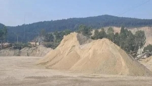 Đấu giá quyền khai thác mỏ cát san lấp bãi sông Kinh Môn (Hải Dương)