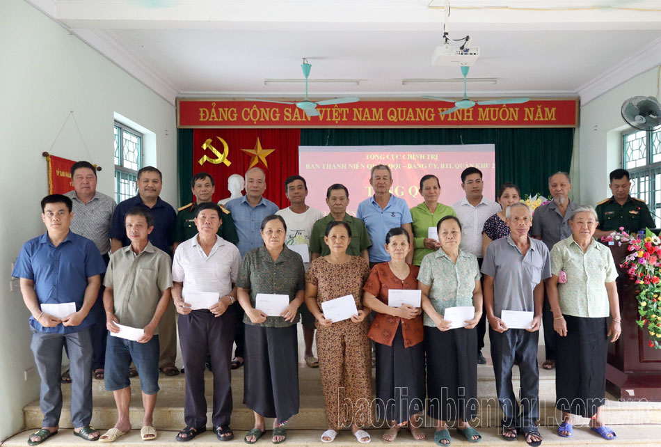 ĐIện Biên: Gắn kết tình quân - dân