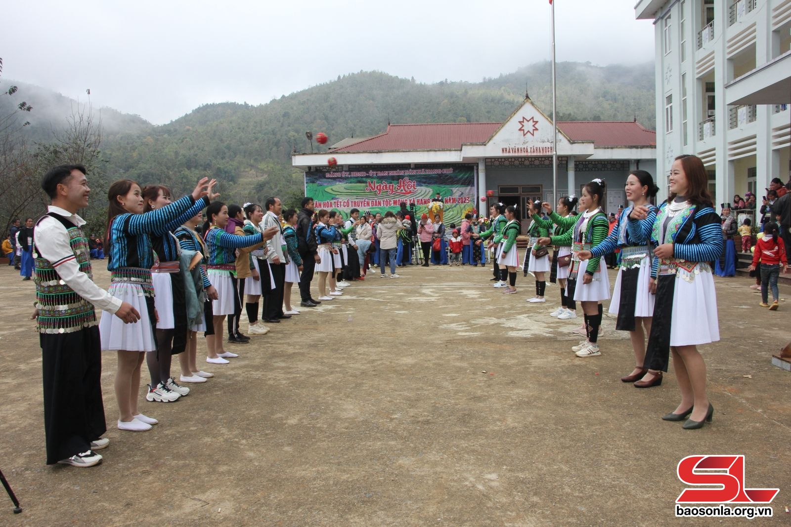 Sơn La: Bảo tồn, khai thác bản sắc văn hóa đồng bào dân tộc Mông - Sơn La: Bảo tồn, khai thác bản sắc văn hóa đồng bào dân tộc Mông -