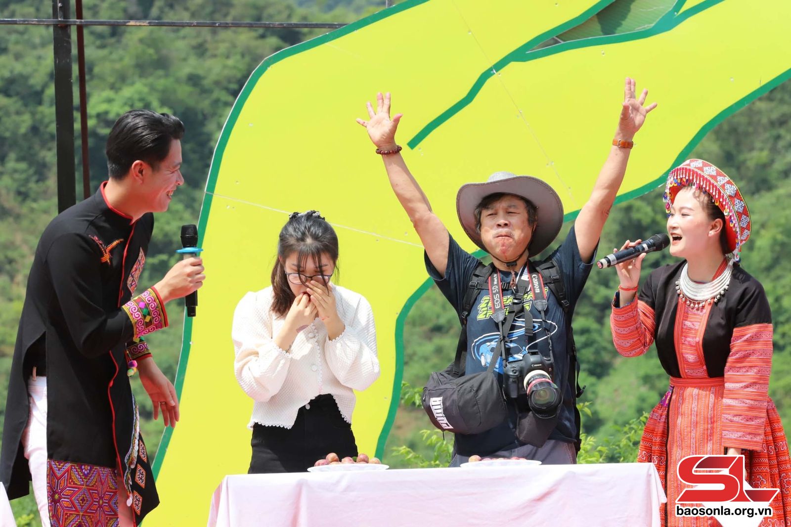 Sơn La: Quảng bá thế mạnh địa phương từ lễ hội ngành nghề