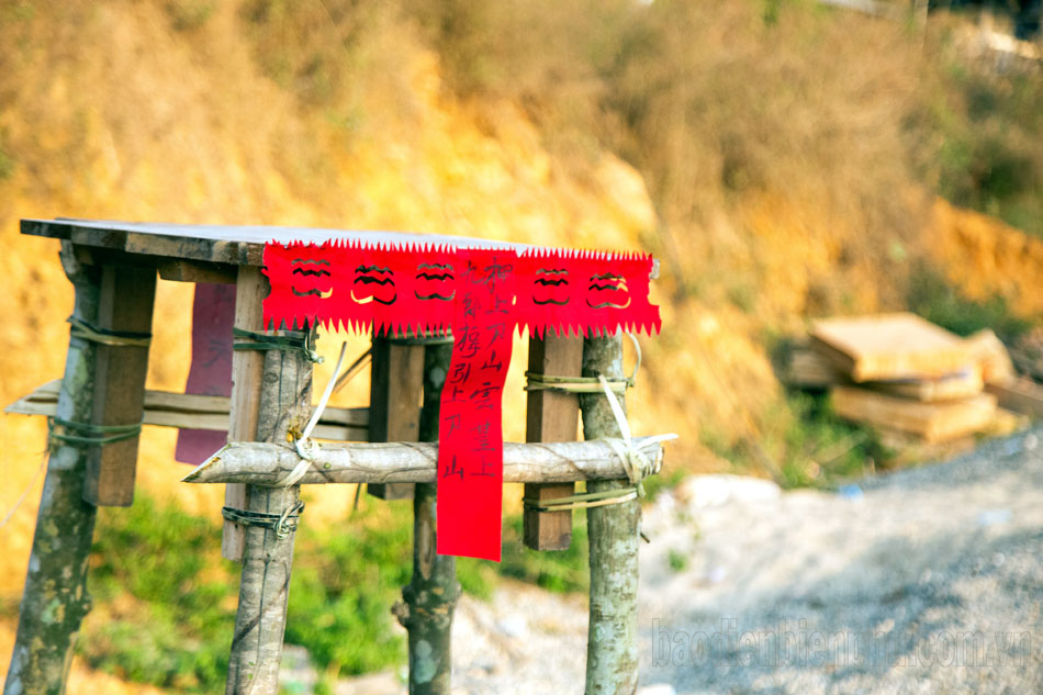 Điện Biên: Lễ trưởng thành đàn ông dân tộc Dao Điện Biên: Lễ trưởng thành đàn ông dân tộc Dao