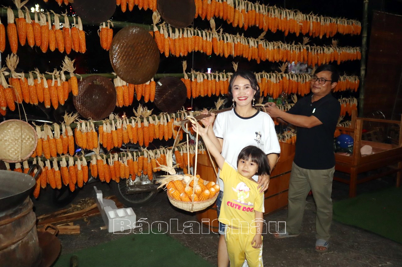 Lai Châu: Ấn tượng không gian văn hóa dân tộc Dao Khâu