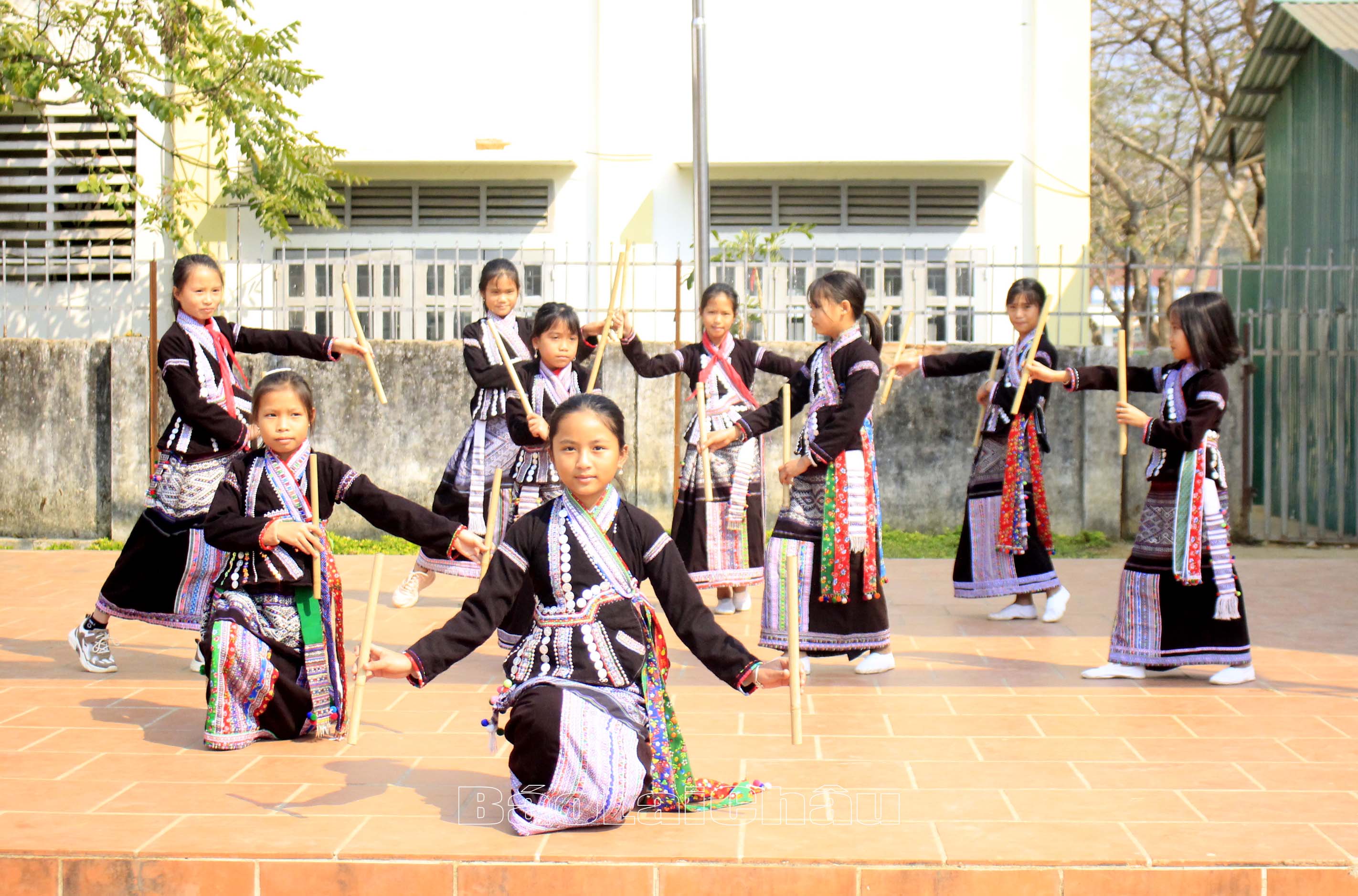Lai Châu: Tân Uyên bảo tồn văn hoá truyền thống các dân tộc