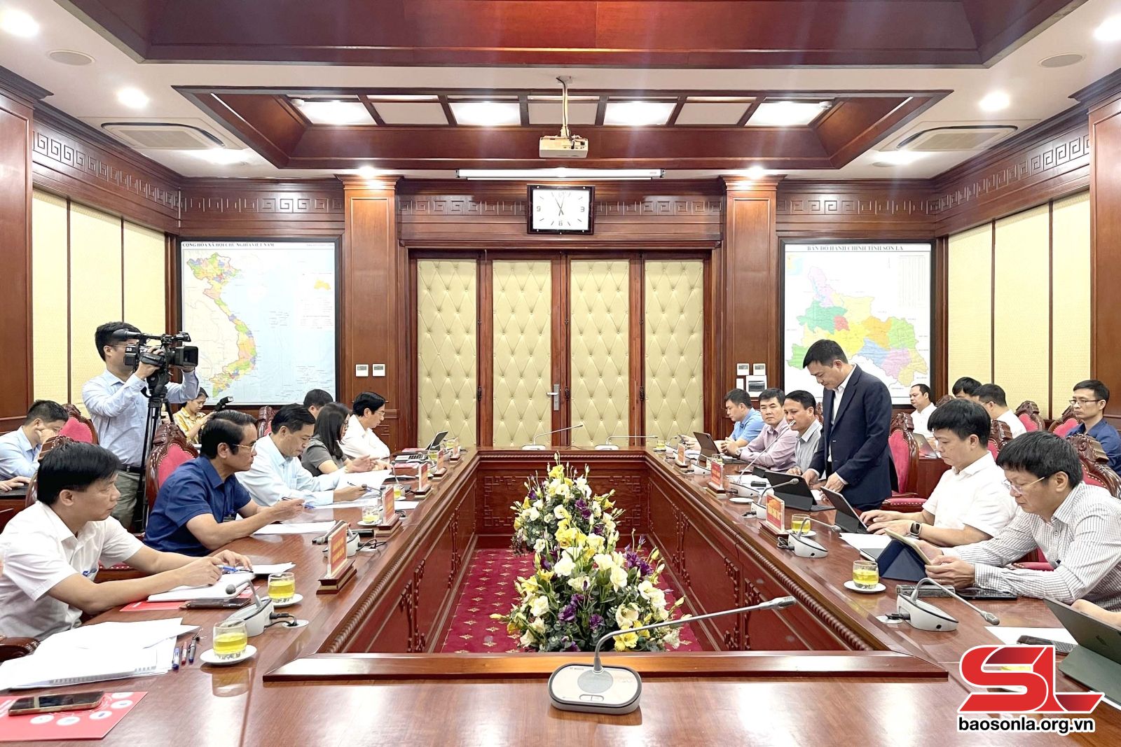 Sơn La: Thường trực Tỉnh ủy làm việc với Tập đoàn Viettel Sơn La: Thường trực Tỉnh ủy làm việc với Tập đoàn Viettel