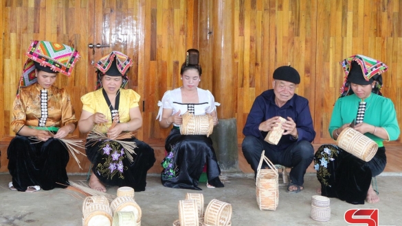 Sơn La: Bản Lùa giữ nghề truyền thống