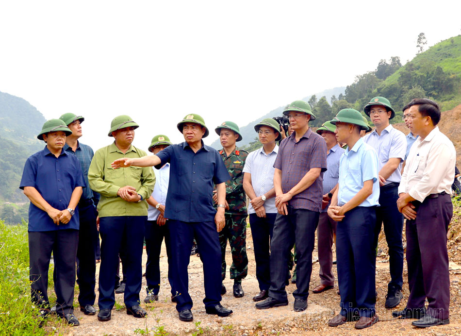 Bí thư Tỉnh ủy Trần Quốc Cường kiểm tra công tác ứng phó ảnh hưởng cơn bão số 3 trên địa bàn huyện Mường Chà