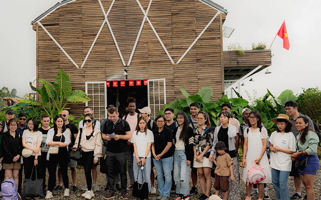 Yên Bái: Tiên phong khởi động mô hình “Bình dân học AI” Yên Bái: Tiên phong khởi động mô hình “Bình dân học AI”